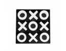 Monochrome noughts and crosses