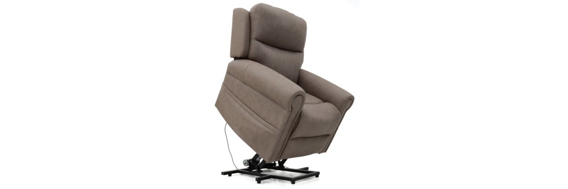 Quadrant lift chair